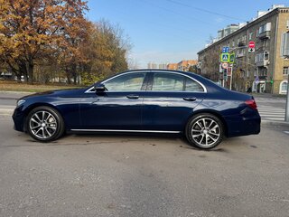 2016 Mercedes-Benz E-Класс 400 V (W213, S213, C238), синий, 3800000 рублей, вид 5