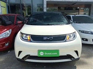 2025 BYD Dolphin 44.9 kWh I, белый, 1750213 рублей, вид 2