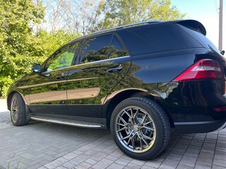 2012 Mercedes-Benz M-Класс 350 CDI III (W166), чёрный, 2650000 рублей, вид 3