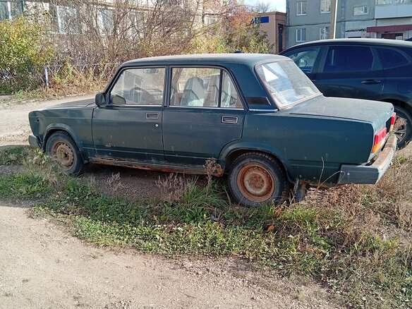 2006 Lada (ВАЗ) 2107, зелёный, 75000 рублей - вид 2