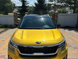 2020 Kia Seltos I, жёлтый, 2300000 рублей, вид 1