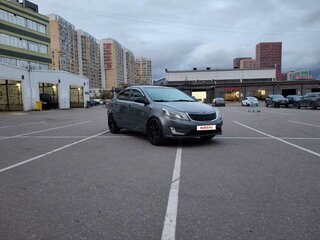 2014 Kia Rio 5-speed III, жёлтый, 620000 рублей, вид 4