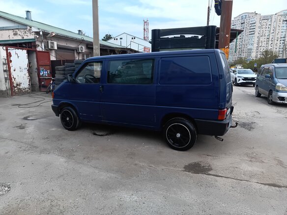 1991 Volkswagen Transporter T4, синий, 430000 рублей - вид 6