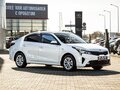 2022 Kia Rio IV Рестайлинг, белый, 1625000 рублей - вид 2