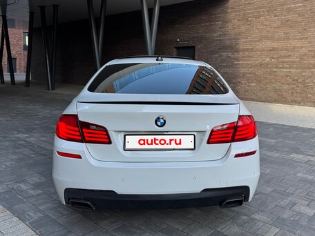 2013 BMW 5 серии M550d xDrive VI (F10/F11/F07), белый, 2750000 рублей, вид 5