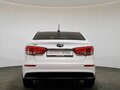 2017 Kia Rio III Рестайлинг, белый, 1000000 рублей - вид 5
