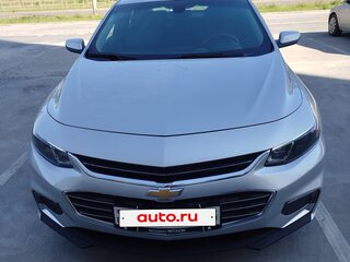 2018 Chevrolet Malibu IX, серебристый, 1080000 рублей, вид 2