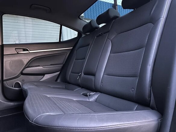 2016 Hyundai Elantra VI (AD), жёлтый, 1570000 рублей - вид 7