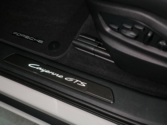 2026 Porsche Cayenne GTS III Рестайлинг, серый, 25900000 рублей - вид 20