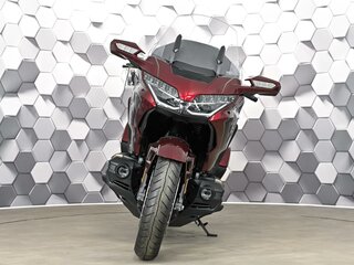 2025 Honda GL 1800 Gold Wing, красный, 3649000 рублей, вид 5