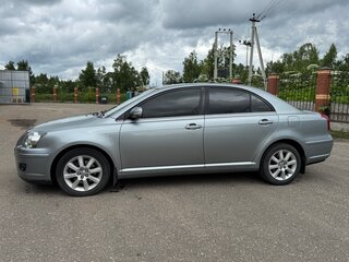 2007 Toyota Avensis II Рестайлинг, серебристый, 540000 рублей, вид 3