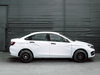 2026 Lada (ВАЗ) Vesta I Рестайлинг (NG), белый, 1684000 рублей, вид 5