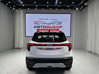 2023 Kia KX3, белый, 2070000 рублей, вид 5