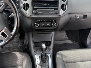 2012 Volkswagen Tiguan I Рестайлинг, серебристый, 1370000 рублей, вид 5