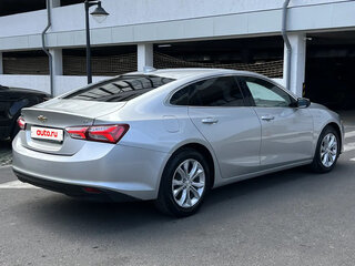 2020 Chevrolet Malibu IX Рестайлинг, серый, 1630000 рублей, вид 3