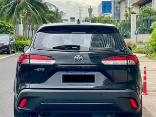 2024 Toyota Corolla Cross I, чёрный, 3089590 рублей, вид 5