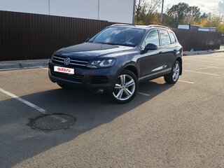 2014 Volkswagen Touareg II, серый, 2600000 рублей, вид 1