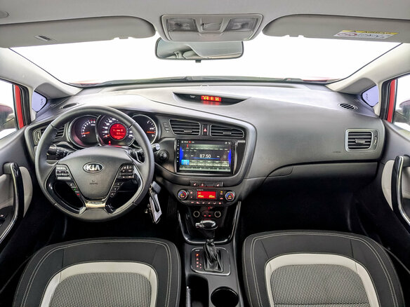 2014 Kia Ceed II, красный, 925000 рублей - вид 13