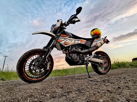 2010 KTM 690 SMC, белый, 480000 рублей, вид 1