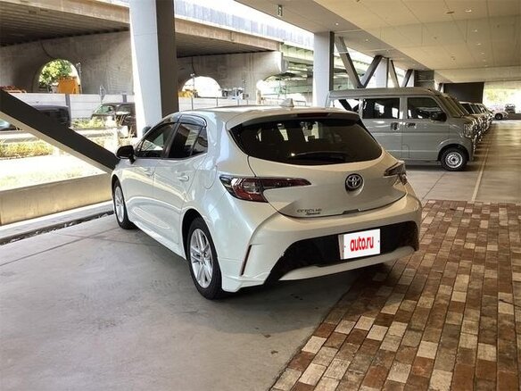 2022 Toyota Corolla Sport XII (E210), белый, 1415000 рублей - вид 4