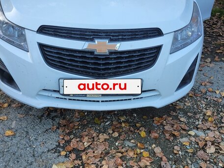 2013 Chevrolet Cruze I Рестайлинг, белый, 750000 рублей, вид 1