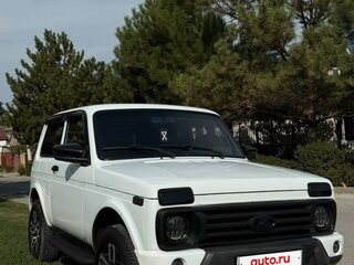 2013 Lada (ВАЗ) 2121 (4x4) I Рестайлинг, белый, 450000 рублей, вид 1