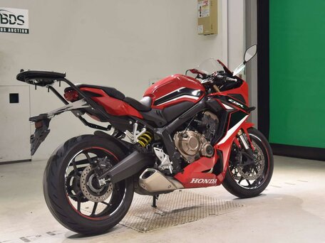 2022 Honda CBR 650R, красный, 977000 рублей, вид 5