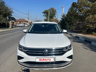 2021 Volkswagen Tiguan II Рестайлинг, белый, 3600000 рублей, вид 2