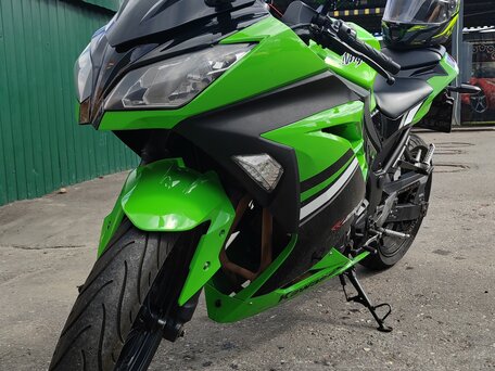 2014 Kawasaki Ninja 300, зелёный, 370000 рублей, вид 3