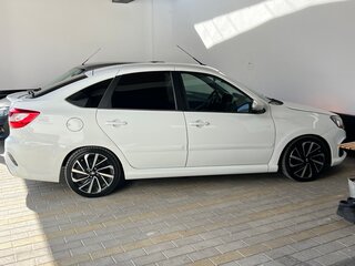 2021 Lada (ВАЗ) Granta I Рестайлинг, белый, 800000 рублей, вид 2