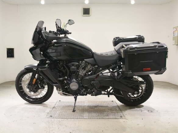 2024 Harley-Davidson Pan America Special, чёрный, 1380000 рублей - вид 1