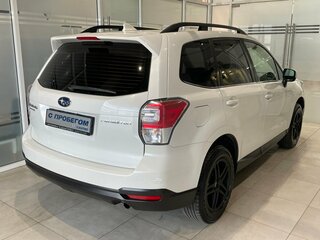 2018 Subaru Forester IV Рестайлинг 2, белый, 1565000 рублей, вид 4