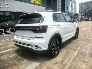 2023 Volkswagen Tacqua, белый, 1515006 рублей, вид 4