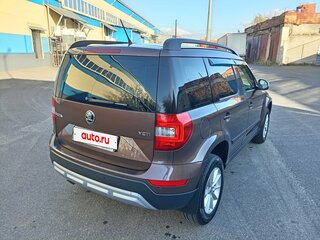 2015 Skoda Yeti I Рестайлинг, коричневый, 1360000 рублей, вид 5