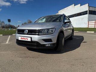 2017 Volkswagen Tiguan II, серебристый, 1522400 рублей, вид 2