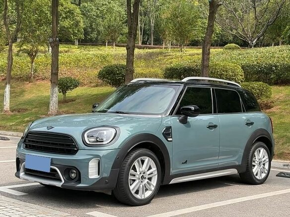 2023 Mini Countryman Cooper II Рестайлинг, серый, 3090003 рублей