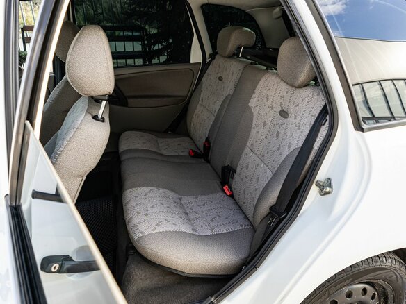 2011 Lada (ВАЗ) Kalina I, белый, 330000 рублей - вид 11