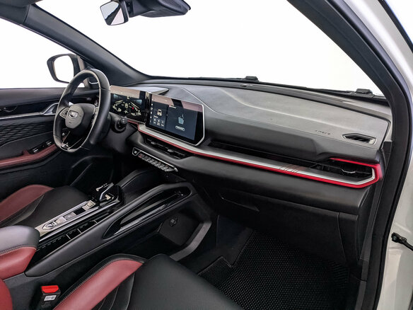 2023 Geely Coolray (Binyue Cool) I Рестайлинг, белый - вид 12