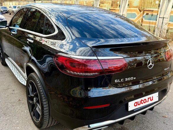 2022 Mercedes-Benz GLC Coupe 300 e I (C253) Рестайлинг, чёрный, 6780000 рублей - вид 5