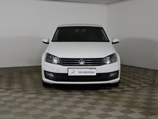2018 Volkswagen Polo V Рестайлинг, белый, 999990 рублей, вид 3