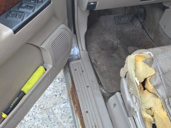 2000 Isuzu Trooper II, серый, 350000 рублей - вид 14