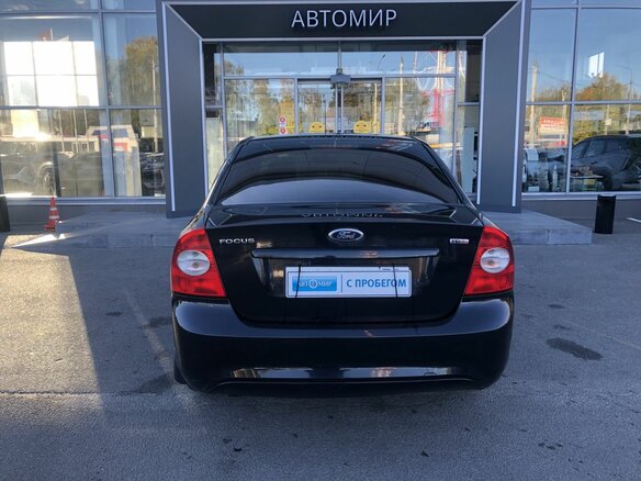 2010 Ford Focus II Рестайлинг, чёрный - вид 5