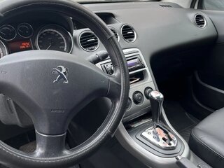 2011 Peugeot 308 I Рестайлинг, белый, 550000 рублей, вид 5