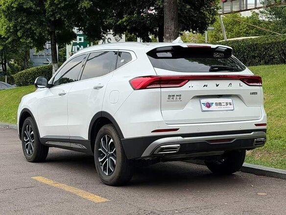 2023 Haval H6 II Рестайлинг, белый, 1150000 рублей - вид 3