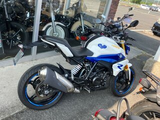 2021 BMW G 310 R, белый, 449000 рублей, вид 2