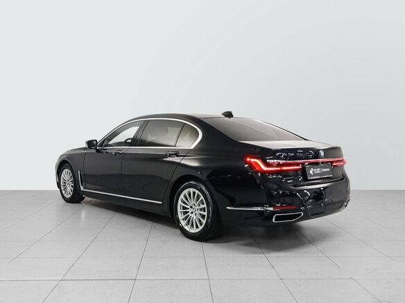 2019 BMW 7 серии Long 730Ld xDrive VI (G11/G12) Рестайлинг, чёрный, 5375000 рублей - вид 5