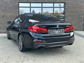2017 BMW 5 серии 530d xDrive VII (G30/G31/G38), синий, 3390000 рублей, вид 3