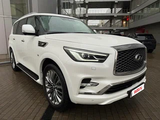 2018 Infiniti QX80 I Рестайлинг 2, белый, 4749000 рублей, вид 1