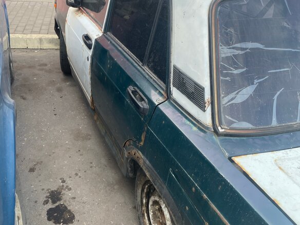 2008 Lada (ВАЗ) 2105, зелёный, 70000 рублей - вид 5