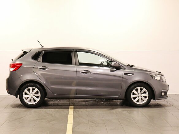 2016 Kia Rio III Рестайлинг, серый, 1140000 рублей - вид 4